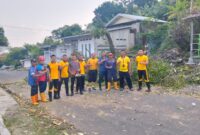 Dinas Damkar Kabupaten Sukabumi bersama Dalmas Polres