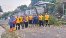 Dinas Damkar Kabupaten Sukabumi bersama Dalmas Polres
