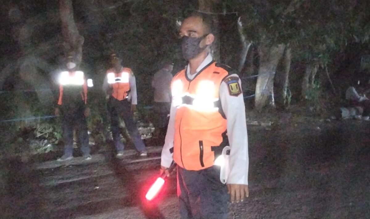 Dishub Kabupaten Sukabumi kerahkan 25 personel untuk mengamankan arus lalu lintas saat kunjungan kerja Gubernur Jawa Barat