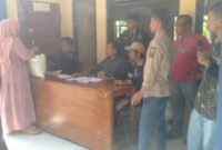 Pemdes Margalaksana salurkan bantuan beras dari Bulog kepada 475 Keluarga Penerima Manfaat (KPM).