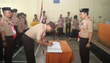 Ketua Kwarcab Pramuka Kabupaten Sukabumi H. Ade Suryaman melantik Pengurus DKC PAW 2025