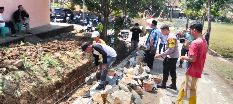 Pemdes Sukamaju bersama BPD, Babinsa, Bhabinkamtibmas,