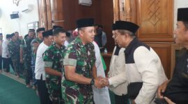 Ribuan jamaah bersama Forkopimda Kabupaten Sukabumi