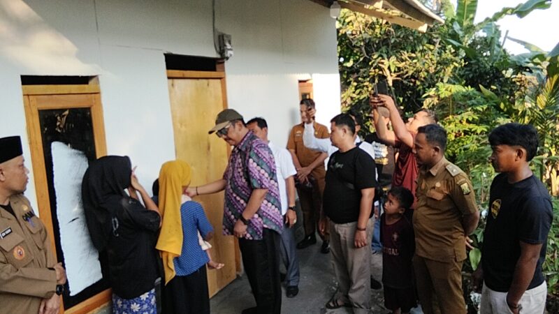 Bupati Sukabumi H. Asep Japar bersama Anggota DPRD H. Junajah Jajah Nurdiansyah