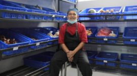 Dedikasi tanpa henti dari para pekerja dapur MBG,