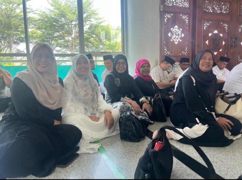 Dinas Perikanan Kabupaten Sukabumi hadiri Istighosah Kubro memperingati Hari Jadi ke-155 Kabupaten Sukabumi di Masjid Agung Palabuhanratu.