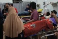 RSUD Palabuhanratu tengah menangani sejumlah siswa dan guru yang diduga mengalami keracunan usai mengonsumsi makanan bergizi gratis.