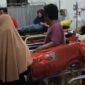 RSUD Palabuhanratu tengah menangani sejumlah siswa dan guru yang diduga mengalami keracunan usai mengonsumsi makanan bergizi gratis.
