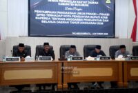Bupati dan Wakil Bupati Sukabumi menghadiri Rapat Paripurna DPRD