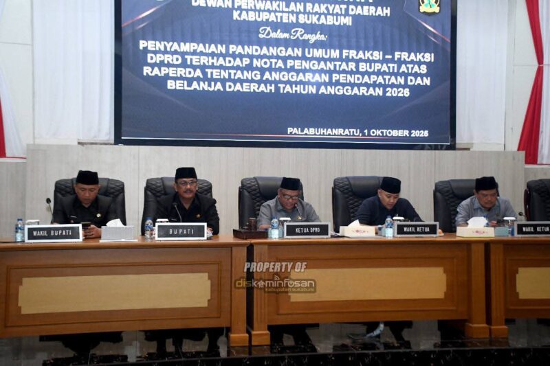 Bupati dan Wakil Bupati Sukabumi menghadiri Rapat Paripurna DPRD