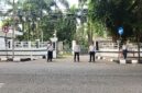 Personel Dishub Kabupaten Sukabumi terus berkomitmen menjaga kelancaran arus lalu lintas di kawasan strategis Palabuhanratu.