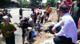 Dinas Pertanian Kabupaten Sukabumi turun langsung meninjau lahan pertanian terdampak banjir