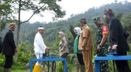 Gubernur Jawa Barat H. Dedi Mulyadi meresmikan renovasi PLTMH Ciganas