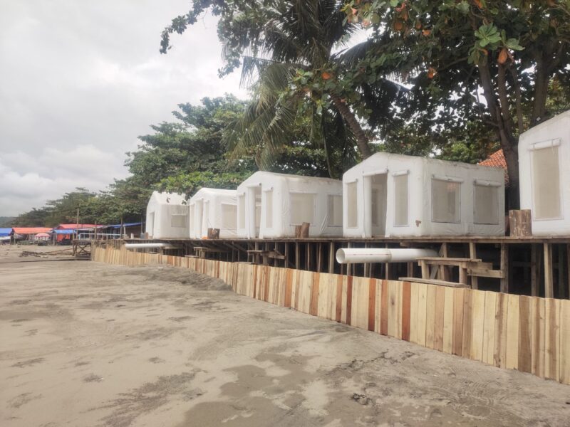 Pembangunan glamping di Pantai Citepus