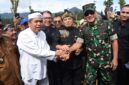 Pangdam III/Siliwangi Mayjen TNI Kosasih mendampingi Gubernur Jawa Barat Dedi Mulyadi