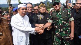 Pangdam III/Siliwangi Mayjen TNI Kosasih mendampingi Gubernur Jawa Barat Dedi Mulyadi