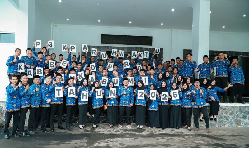 Pelantikan 78 pegawai honorer Sekretariat DPRD Kabupaten