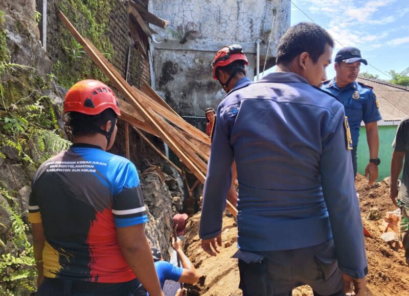 Kepala Dinas Pemadam Kebakaran dan Penyelamatan Kabupaten Sukabumi, H. Budianto,