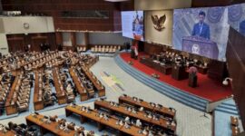 DPR RI menegaskan Polri tetap berada langsung di bawah Presiden