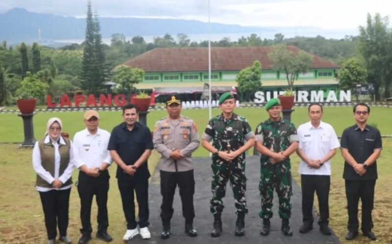 Danrem 061/Suryakancana Brigjen TNI Thomas Rajunio melaksanakan kunjungan kerja ke Kodim 0622.