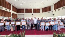 Pemerintah Pusat menyalurkan bantuan stimulan bagi masyarakat Sumatra Barat