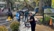 Pemkot Bandung melalui DSDABM menggelar aksi bersih-bersih