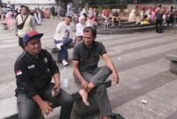 Kawasan Asia Afrika dan Braga dipadati wisatawan pada H+1 Lebaran.