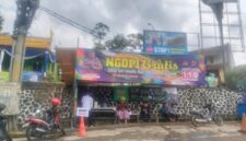 Pos Pam Cukang Monteng menghadirkan layanan kopi gratis bagi para pemudik