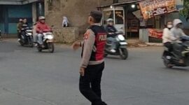 Polsek Cikancung rutin melaksanakan pengaturan lalu lintas