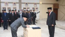 Kepala Dinas Perikanan Sripadmoko menghadiri pelantikan 93 ASN