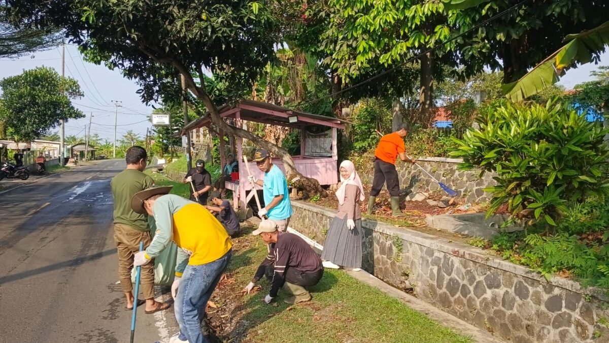 Sebanyak 30 pegawai Dinas Perikanan Kabupaten Sukabumi