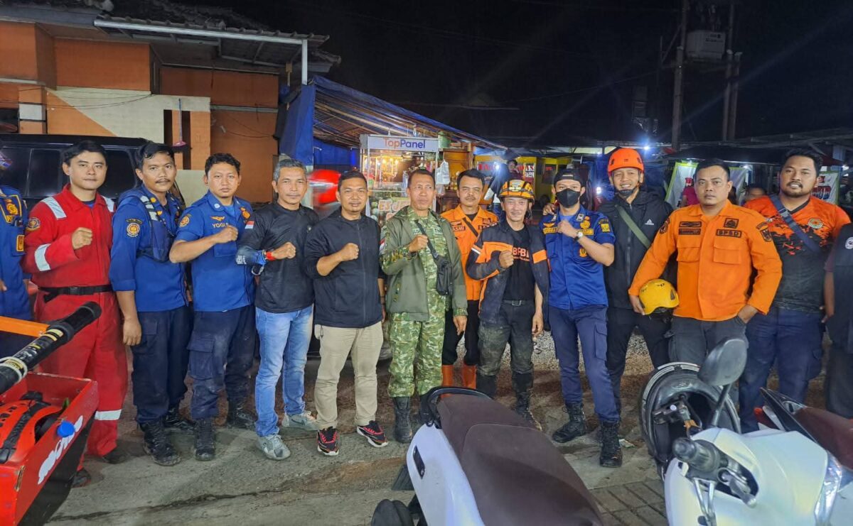 Sigap dan responsif, Damkarmat Kabupaten Sukabumi bersama