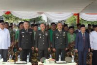 Kepala Dinas Peternakan Kabupaten Sukabumi, Asep Kurnadi, mendampingi Bupati Sukabumi H. Asep Japar