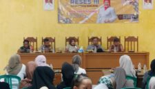 Dra. Hj. Lina Ruslinawati, Wakil Ketua Komisi II DPRD Provinsi Jawa Barat,