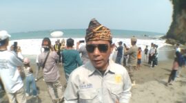 Semangat kebersamaan dan gotong royong mewarnai Perayaan Hari Nelayan Cisolok ke-29