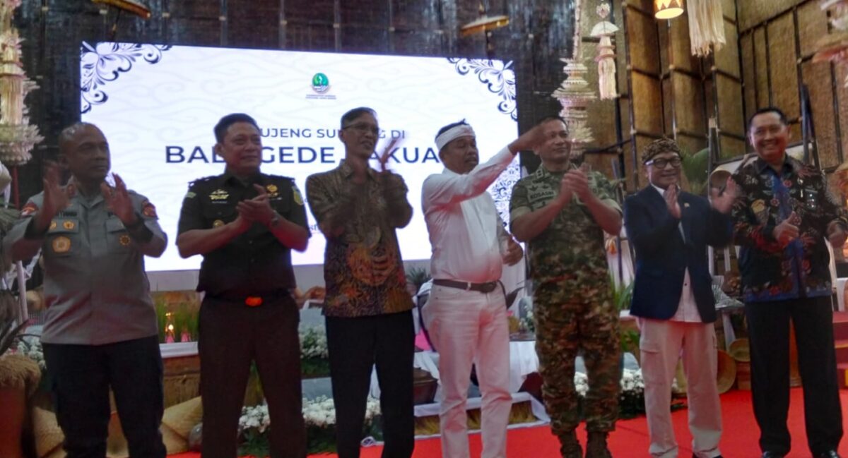 Suasana hangat dan penuh kebersamaan
