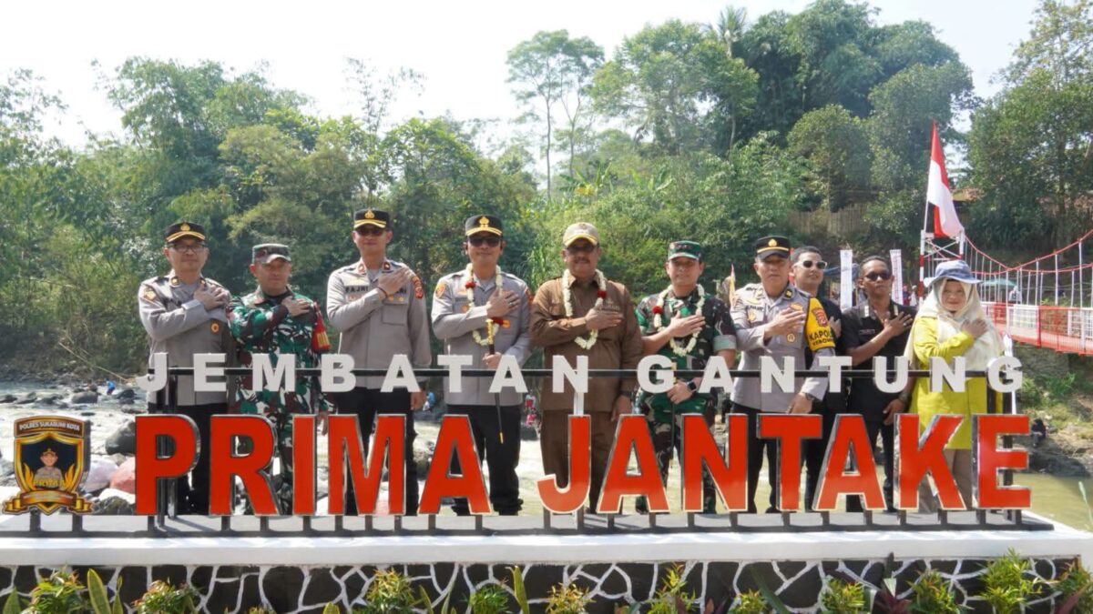 Peresmian Jembatan Gantung