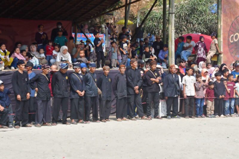 Seren Taun ke-447 di Kasepuhan Sinarresmi