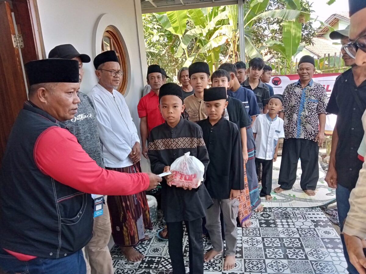 Haul Bung Karno yang digelar PAC PDI Perjuangan Kecamatan Cikakak.