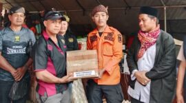 Kepedulian untuk sesama terus mengalir bagi warga Kampung Adat Cipta Mulya,