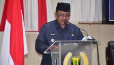 Bupati Sukabumi H. Asep Japar