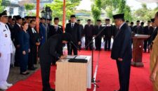 Sebanyak 327 pejabat administrator dan pengawas di lingkungan Pemerintah Kabupaten Sukabumi resmi dilantik