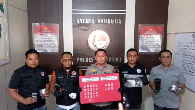 Polres Sukabumi mengungkap perkembangan penanganan kasus dugaan keterlibatan oknum Kepala Desa