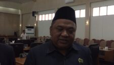 Ketua DPRD Kabupaten Sukabumi Budi Azhar Mutawali