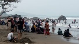 Pantai Karang Naya di kawasan Samudra Beach Hotel,
