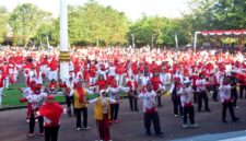 Ribuan warga Kabupaten Sukabumi antusias mengikuti senam bersama yang digelar KORMI Kabupaten Sukabumi.