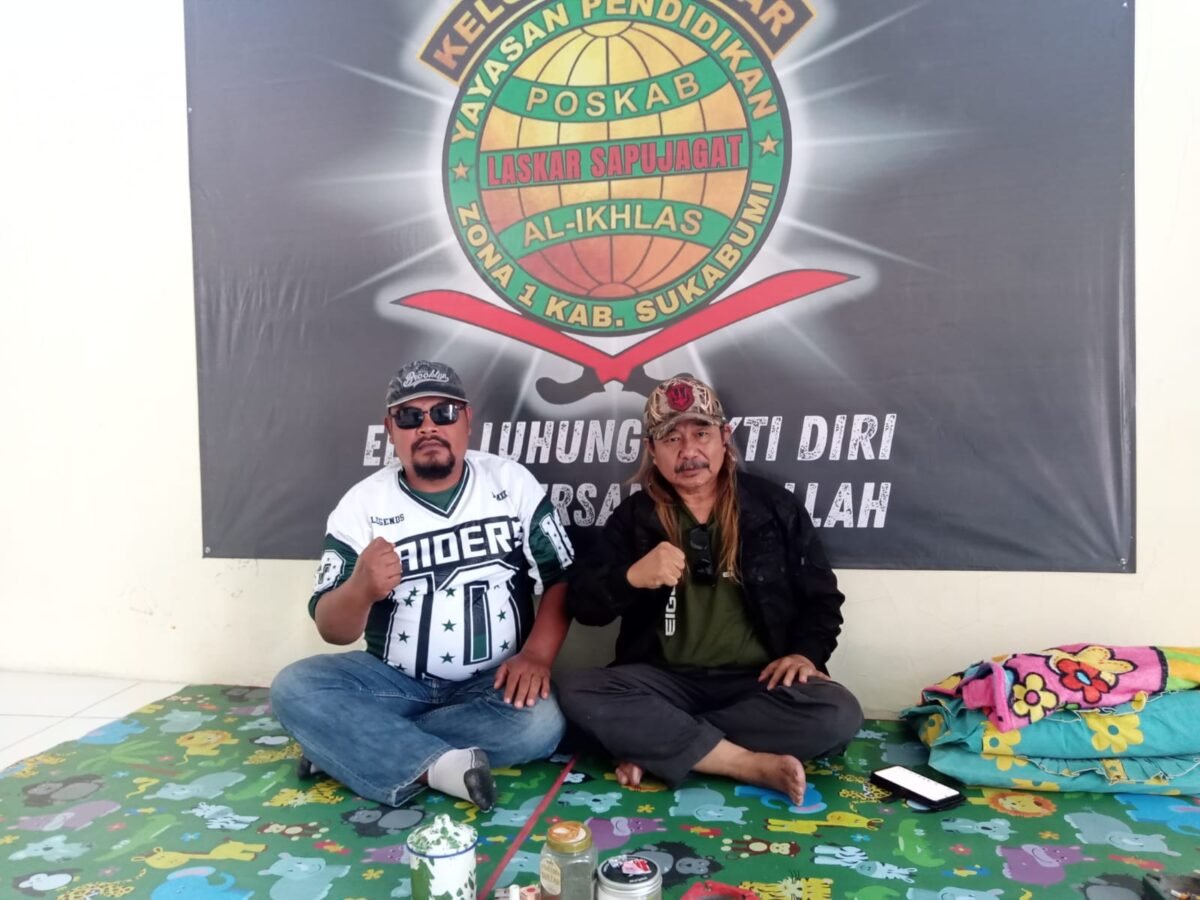 Pererat komunikasi