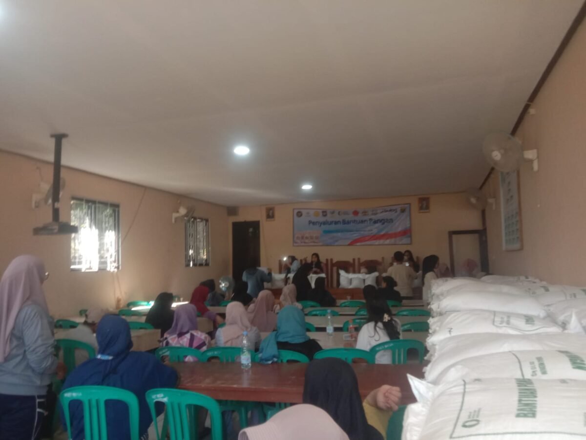 Sebanyak 1.803 Keluarga Penerima Manfaat (KPM) di Desa Pasirsuren,