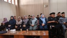 Kasubag Umum dan Kepegawaian DPMD Kabupaten Sukabumi, Tina,