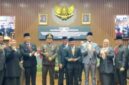 DPRD Kota Bandung mengikuti Rapat Paripurna dalam rangka memperingati HUT ke-81